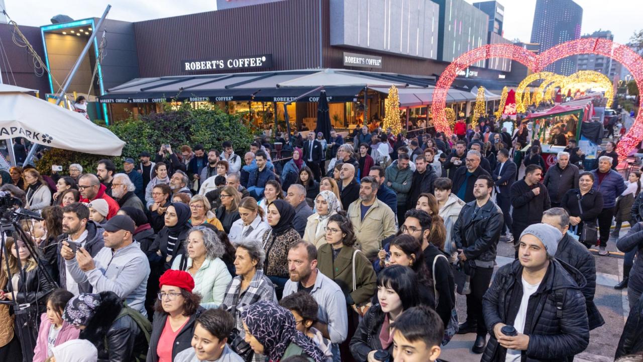 Yenişehir'de Yılbaşı Festivali Coşkusu Yaşandı