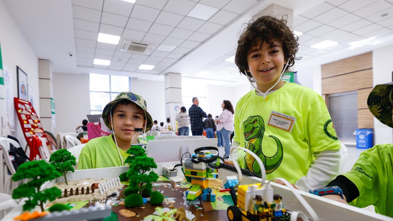 Minik Bilim Kahramanları Yenişehir’de Buluştu