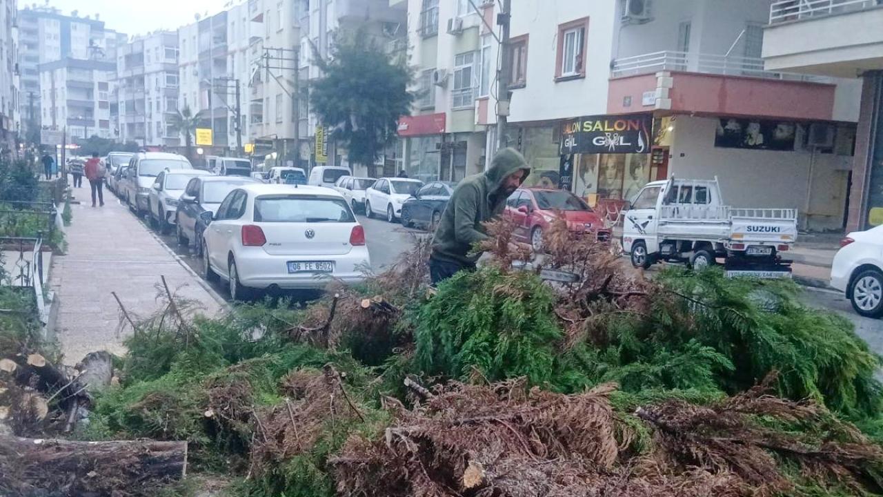 Başkan Özyiğit: "Sahadayız, vatandaşımızın yanındayız!"