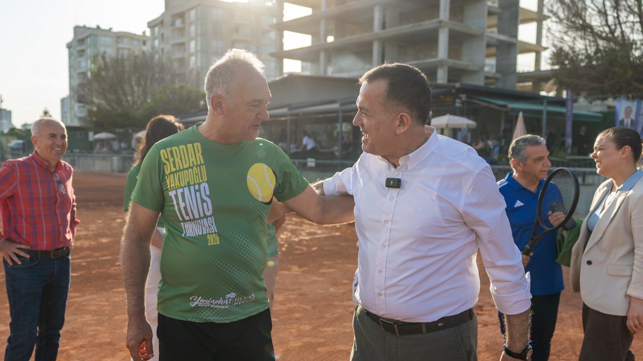 Yenişehir’de kuşaklar kortta buluştu