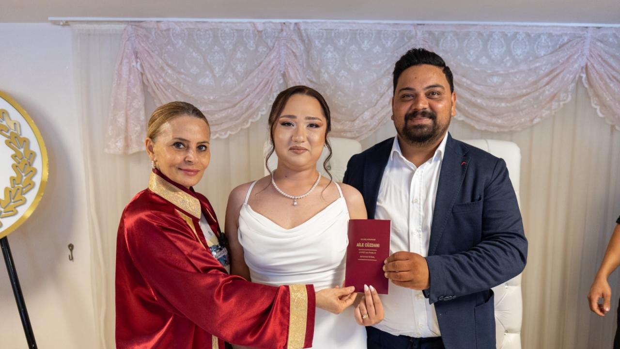 Nikah salonlarında 16 Haziran telaşı