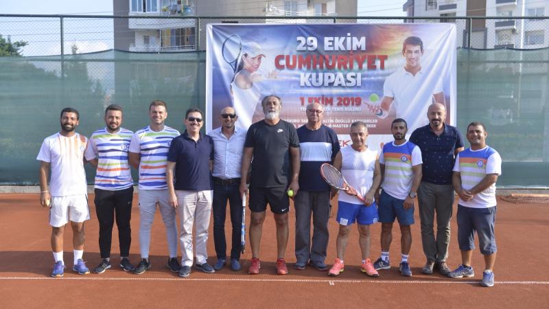 Cumhuriyet Kupası Tenis Turnuvası Başladı