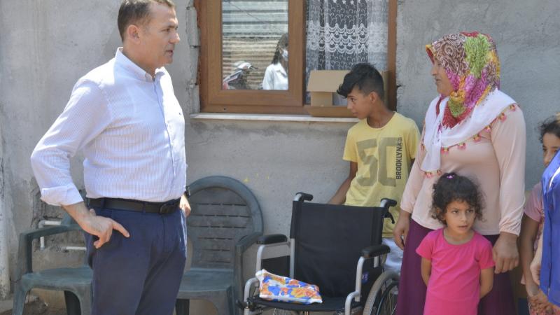 Yenişehir Belediyesinden engelli bireylere tekerlekli sandalye 