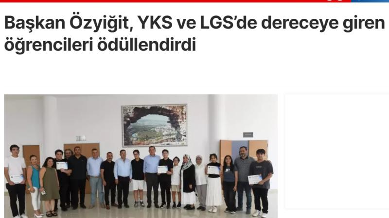 Başkan Abdullah Özyiğit, YKS ve LGS’de dereceye giren öğrencileri ödüllendirdi