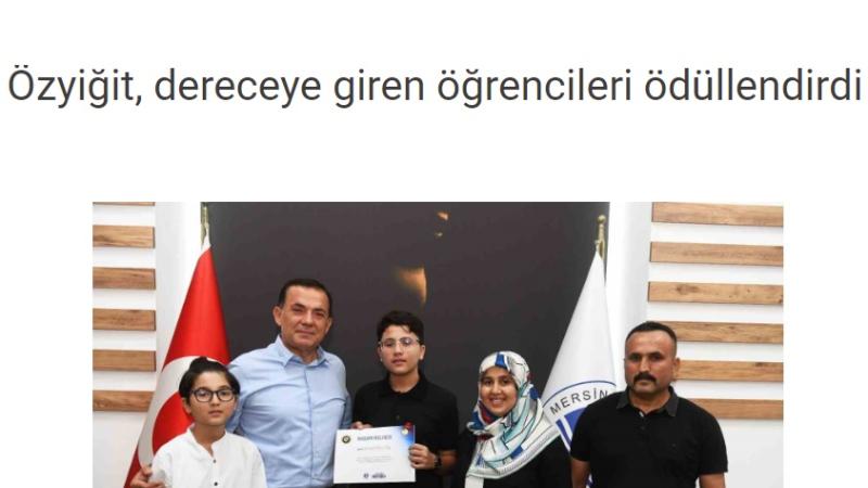 Başkan Abdullah Özyiğit, YKS ve LGS’de dereceye giren öğrencileri ödüllendirdi