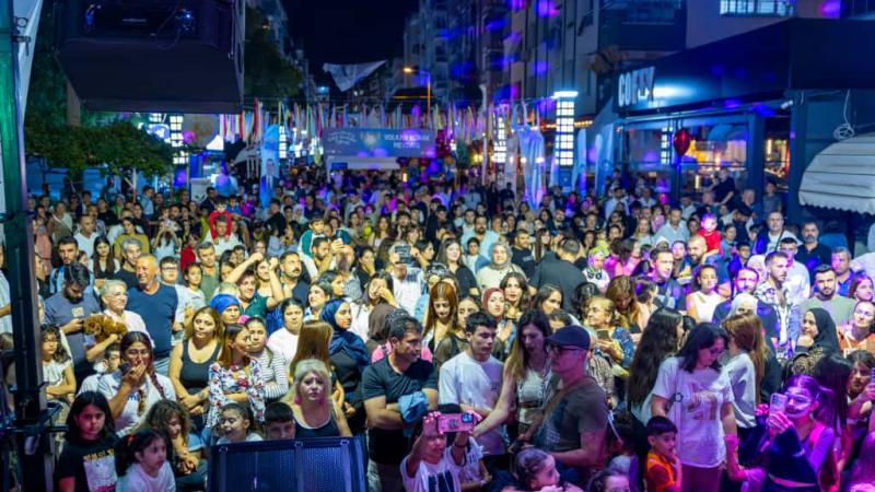 Kushimoto Sokak Sanatçıları Festivali bu yıl da on binlerce kişiyi ağırladı