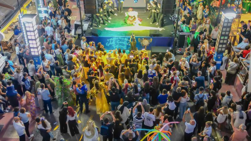 Yenişehir sokak sanatçıları festivaliyle renklendi