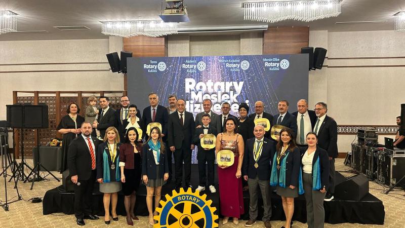 Yenişehir’in eğitim devrimi ödülle taçlandı