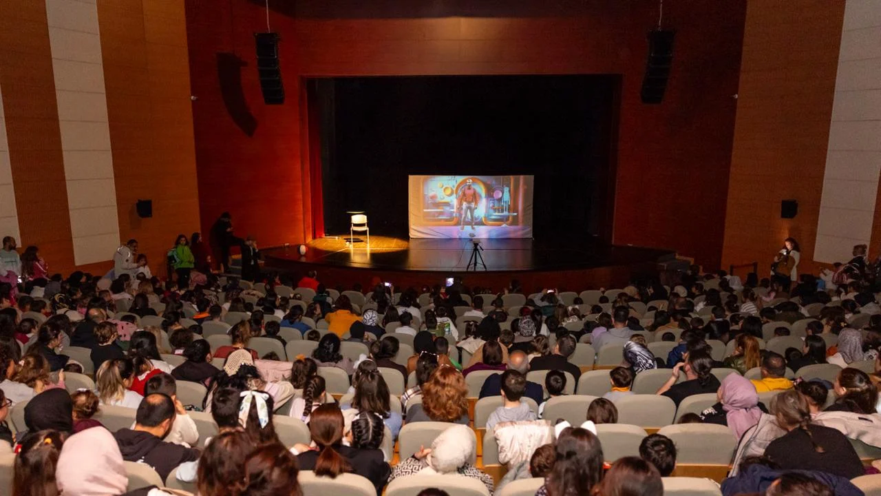 4. Yenişehir Çocuk Oyunları Festivali Yarıyıl Tatiline Renk Kattı