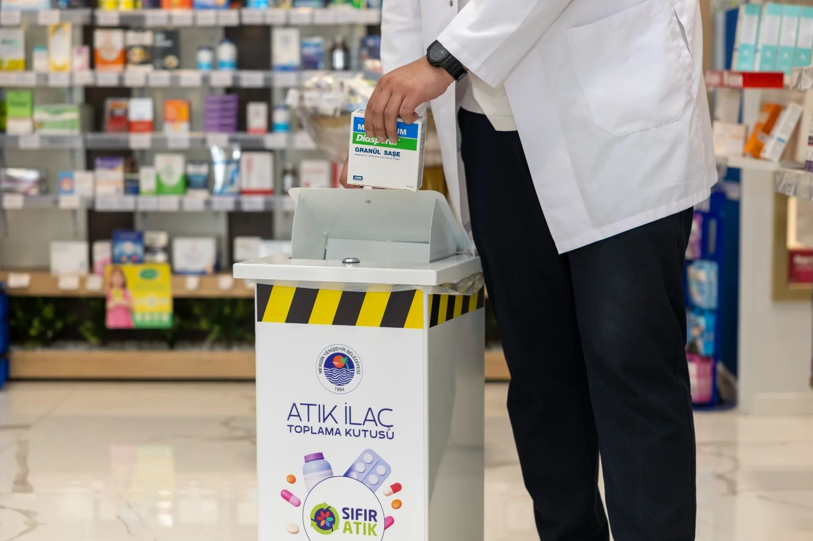 Yenişehir’de 11 bin ağaç sıfır atıkla kurtuldu