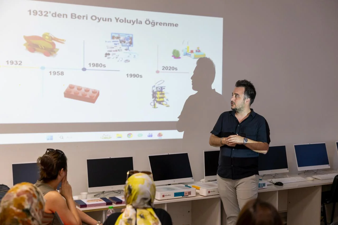 Yenişehir Belediyesi yapay zekâyı sınıflara taşıyor